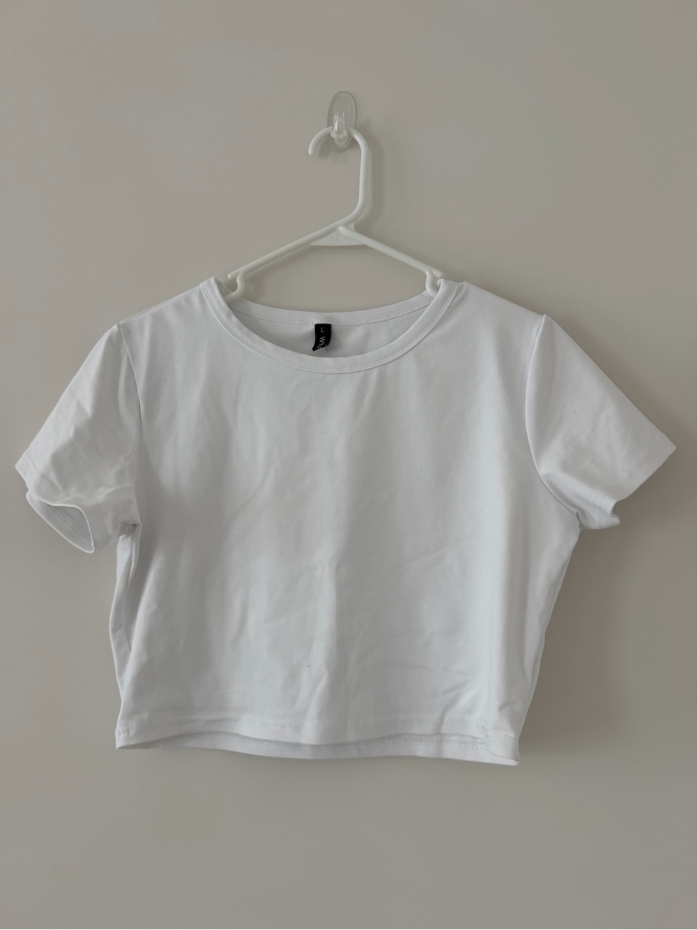 White Cropped T Shirt Women’s Size Large